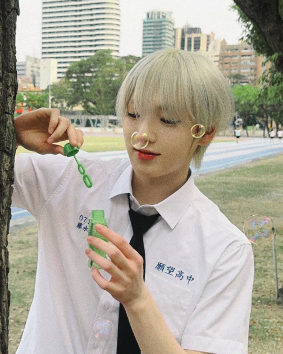 Ode to AL 🪽rt bot tweet media