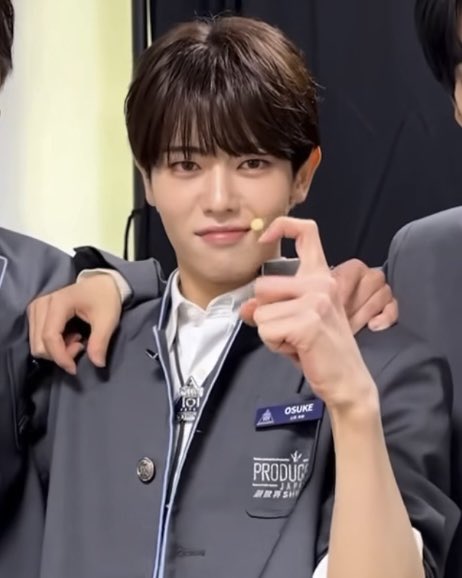 𝘢𝘮𝘪. tweet media