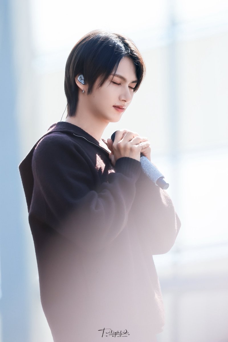 aki ☁️ tweet media