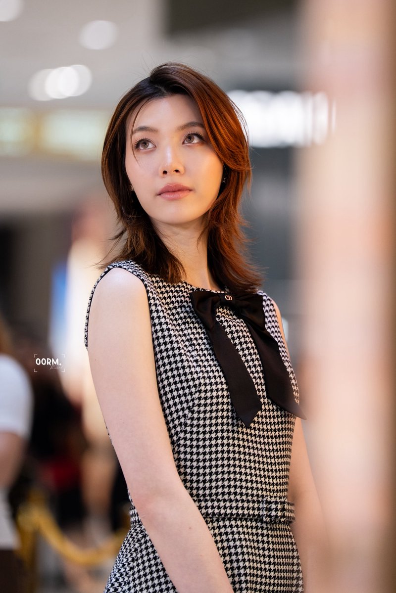 00rm.record tweet media