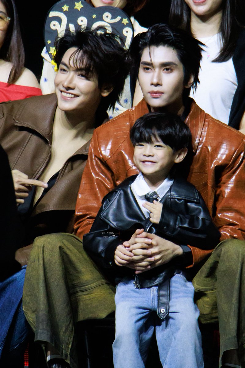 shiningpraewー☆* tweet media