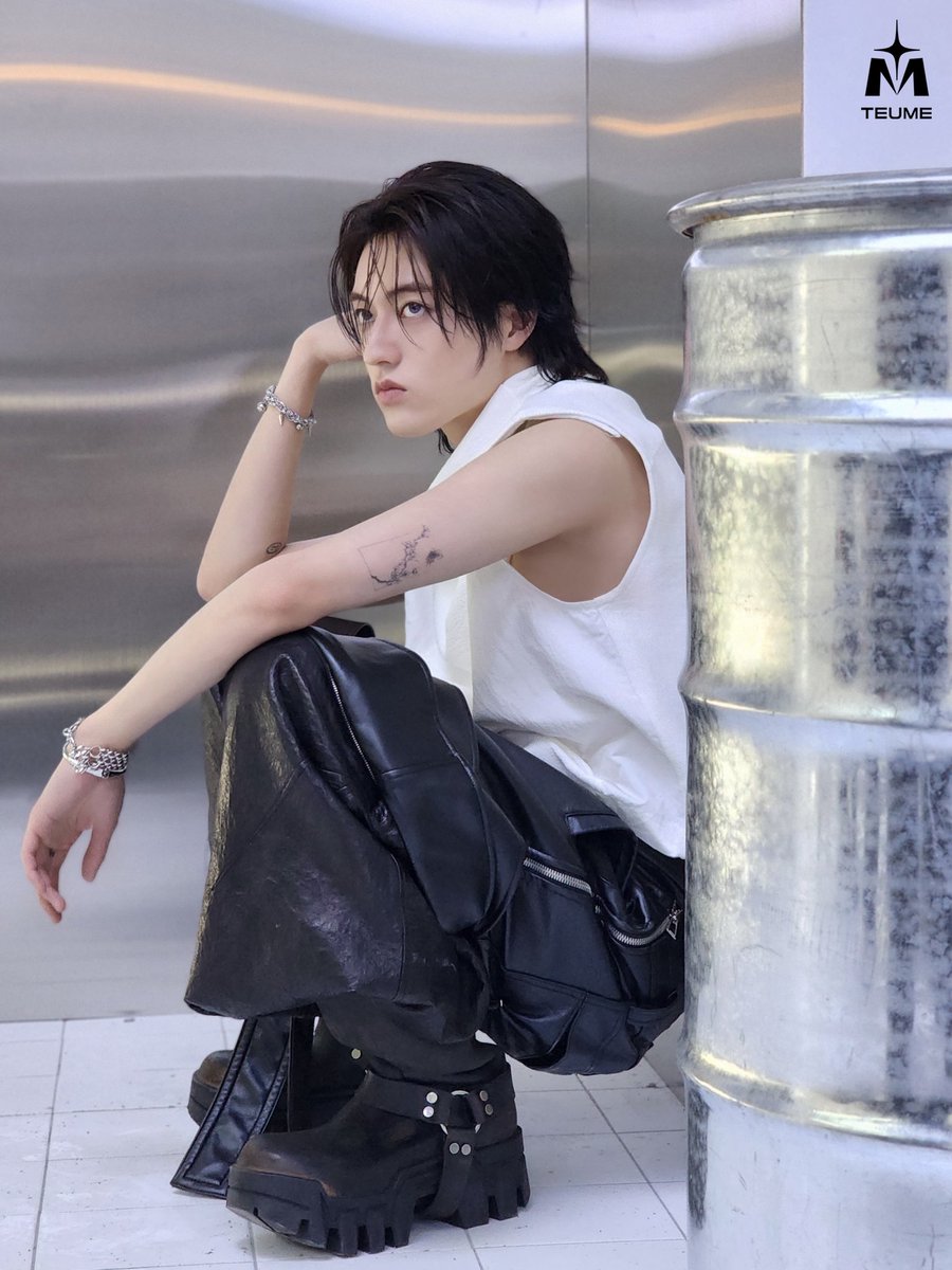 Treasurecharts tweet media