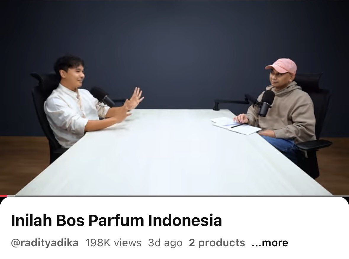 Pagi ini gue nonton Podcast Rizky Arief (Founder HMNS) dengan Raditya Dika. 

Ekspektasi awal gue mau cari ilmu sekalian nyetir mobil, ternyata insight yang gue dapetin tumpah-tumpah banget.

Ini gue bahas 3 poin utama yang gue pelajari ya!

𝟭. 𝗕𝗲𝗿𝗮𝗻𝗶 𝗻𝗼𝗹𝗮𝗸