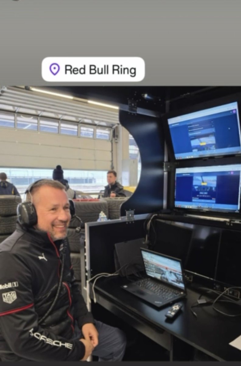 BezStraga tweet media