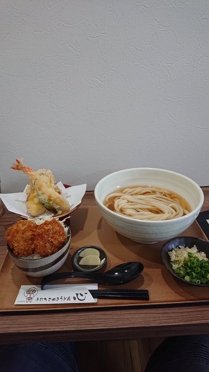 maetsuyoz's tweet photo. #スーパーカブ
今日ランチは穂高のうどん https://t.co/5ddaXQEluV