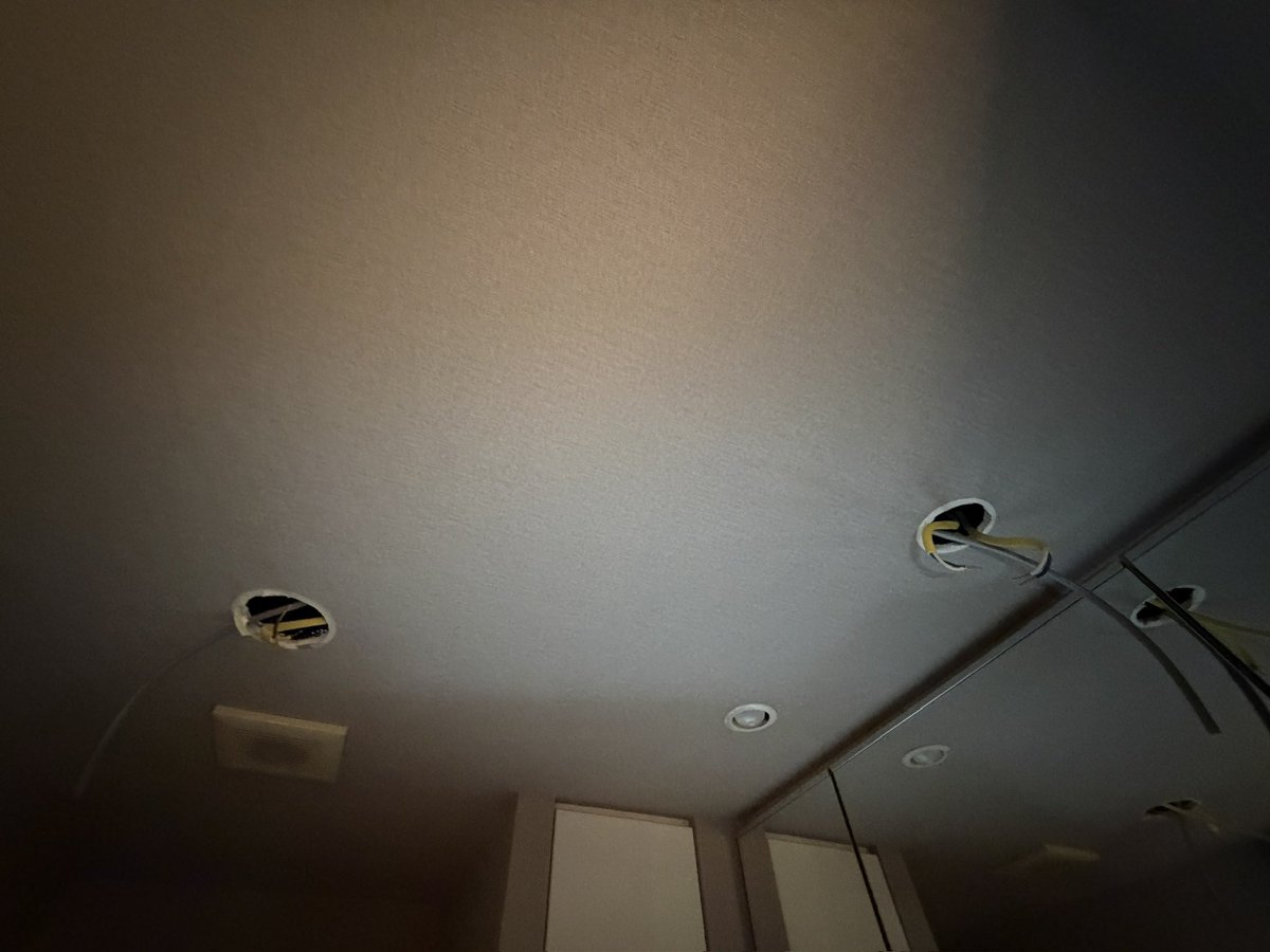 こんにちは。電気工事のお兄さんだよʕ •́؈•̀ ₎