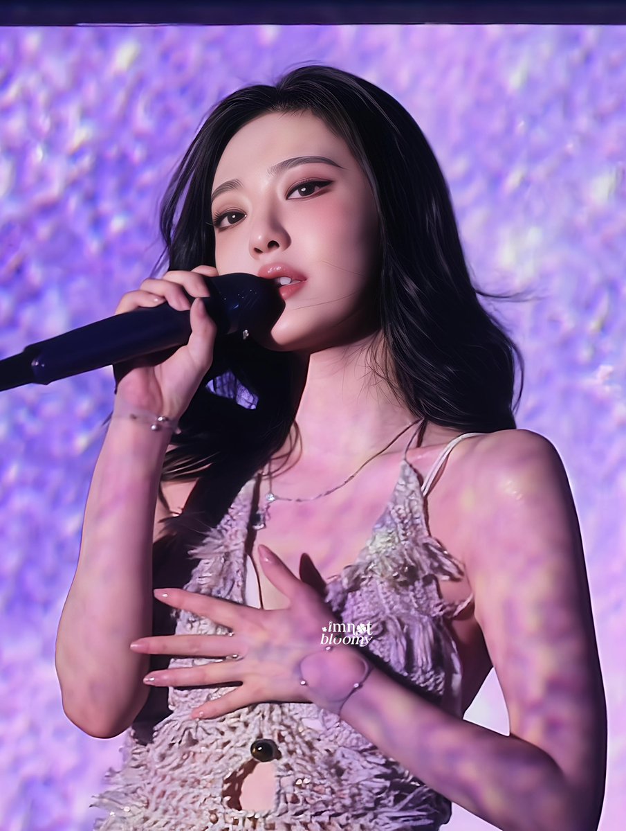 𝐈𝐦𝐧𝐨𝐭𝐛𝐥𝐨𝐨𝐦𝐲 tweet media