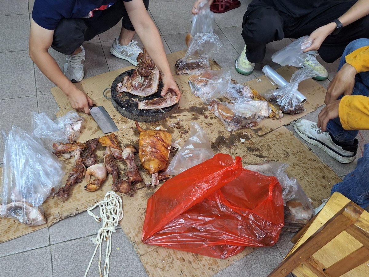 鲜虾云吞面 tweet media