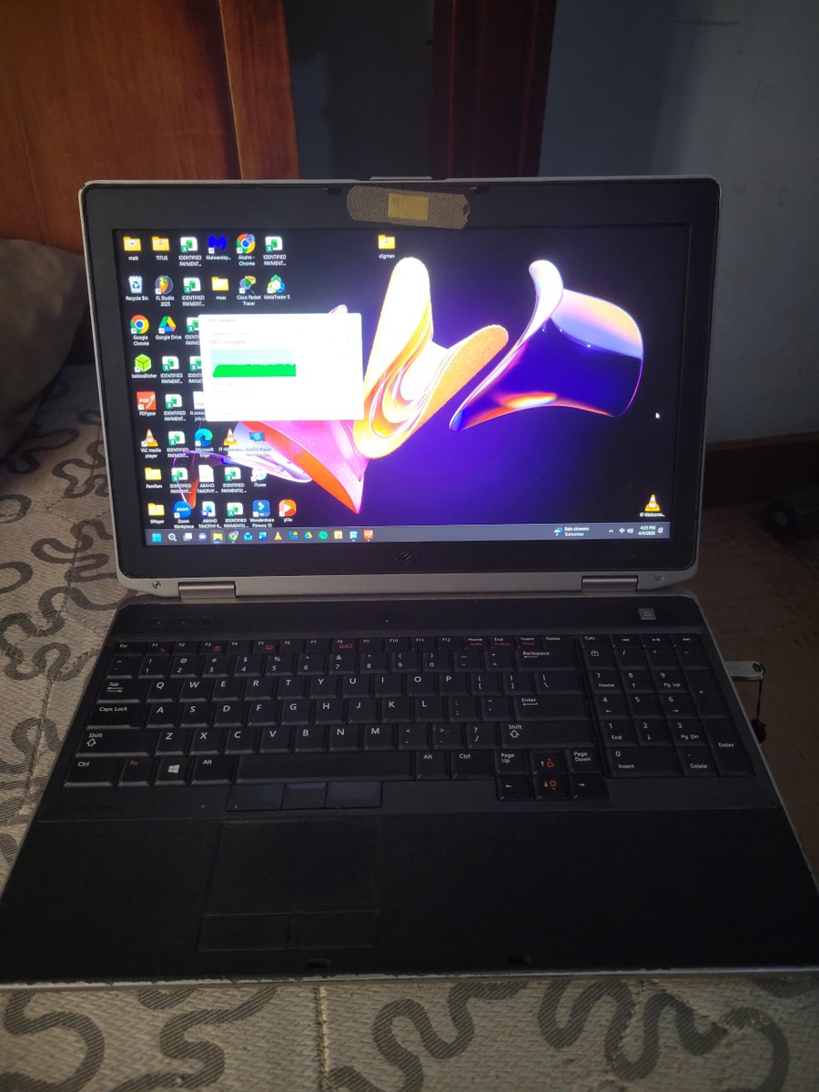 ajutu_philip's tweet photo. Quick sale: +256 783 309829

i7-3720QM • 16GB DDR3 • dual SSD + HDD • 1080p display • USB 3.0, HDMI, VGA. Still a beast. https://t.co/LQ20QfplBk
