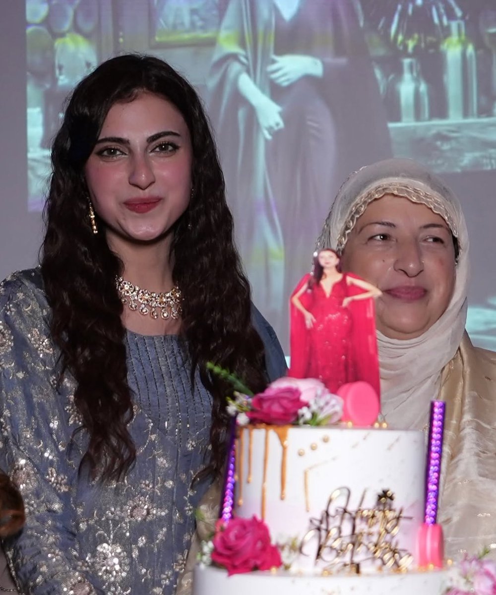 VibeInFrames tweet media