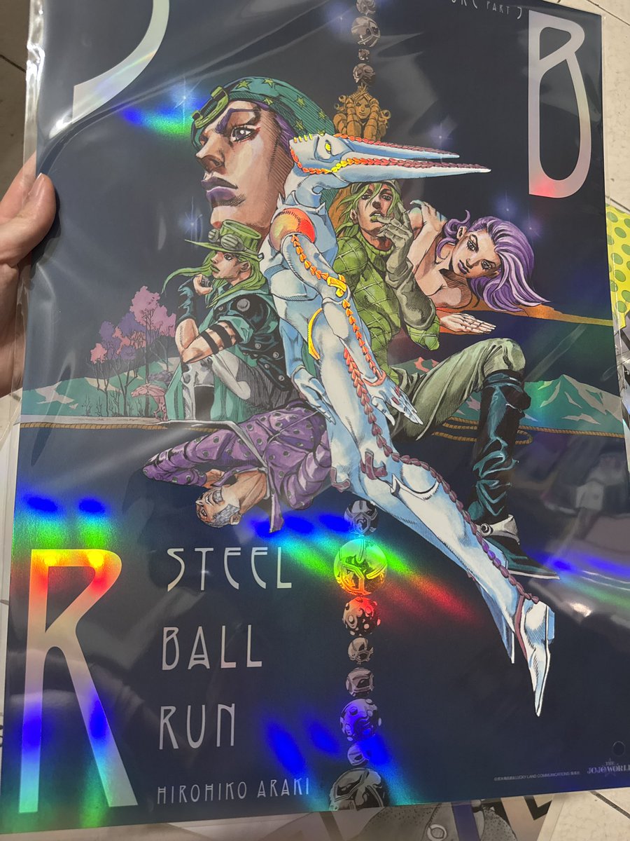 這次去東京買的最喜歡的戰利品💗
金屬海報真的好神喔喔喔喔喔 https://t.co/Y9mW1d4Wpp