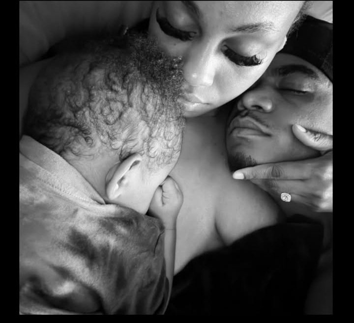 ELLA💙🎀 tweet media