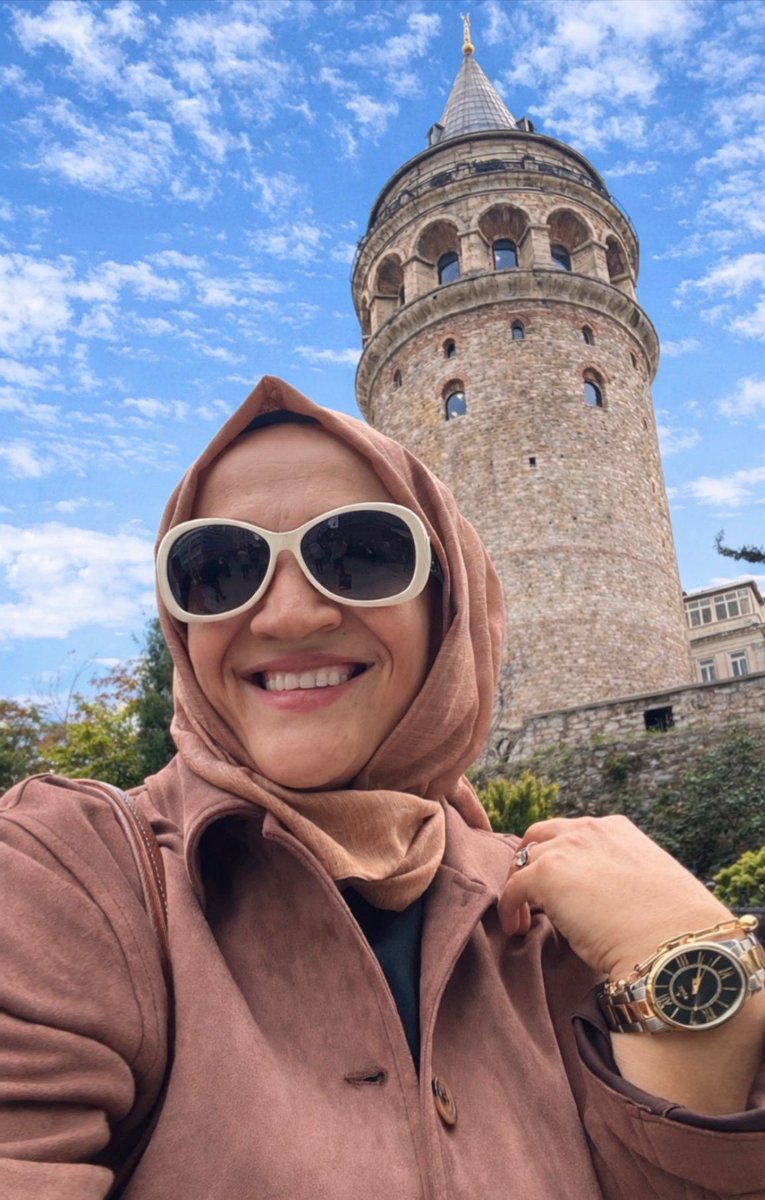 ntamyurek's tweet photo. Beyoğlu’nda bir gün🌸 https://t.co/2hdL5lQmEe