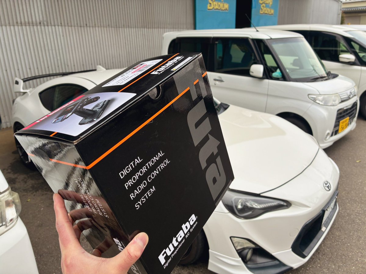 村崎@ムラサキワークス tweet media