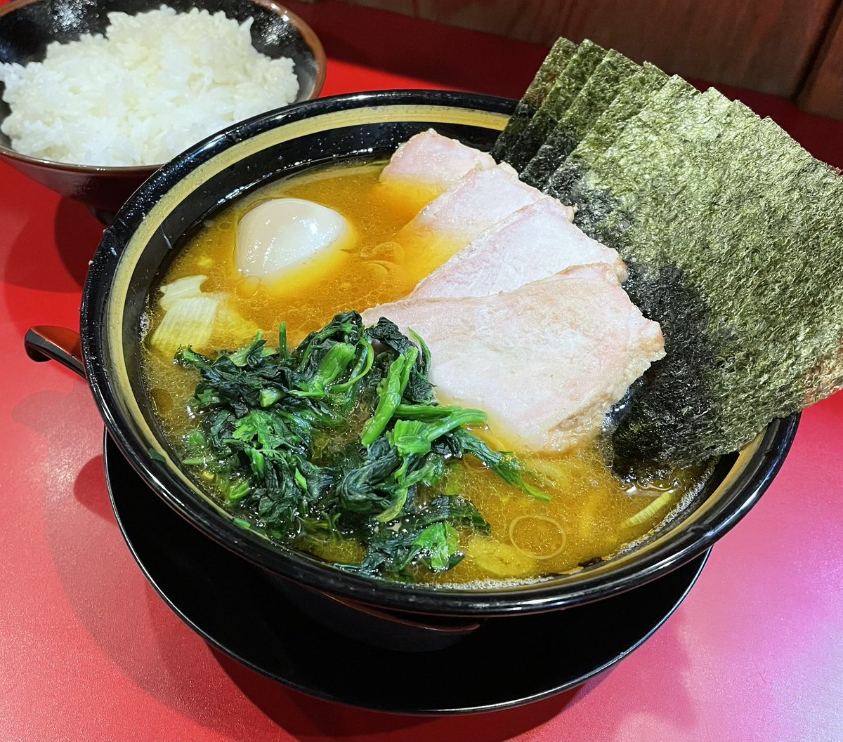 つばめちゃん tweet media