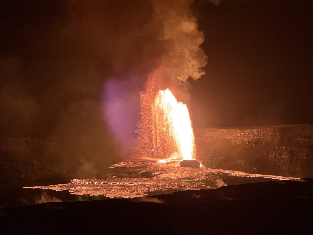 jsugai's tweet photo. @Naonox_photo Aloha from Honolulu, Hawaii!  Here are some photos from June 2026 at Kilauea volcano on the Big Island of Hawaii.  Episode 26 of the current eruption https://t.co/jnH6AZyesx