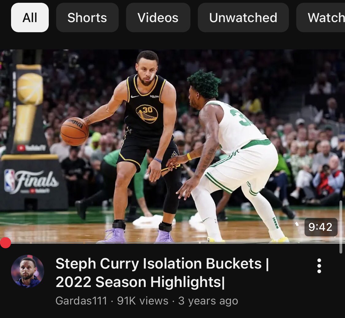 ‎ ________ tweet media