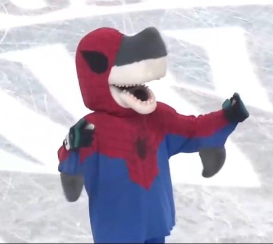 shark baiter tweet media