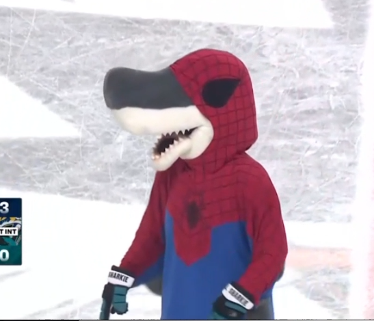 shark baiter tweet media