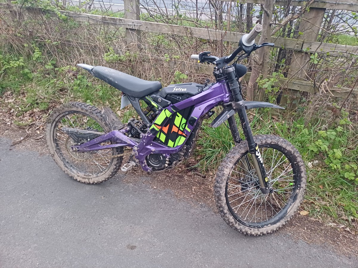 MerPolTraffic's tweet image. This #Surron failed to stop for our patrol, and was pursued for a short time before the rider went into a field and run out of talent. #seized