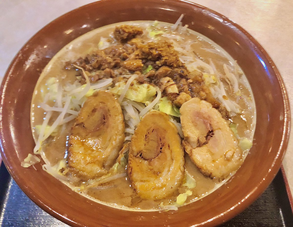 men44nem's tweet photo. 二代目麺屋こうじ
角ふじ
バラチャーシュー(ｶﾞﾁｬ)

ご馳走様です。

#二代目麺屋こうじ https://t.co/kZsSj12Tki