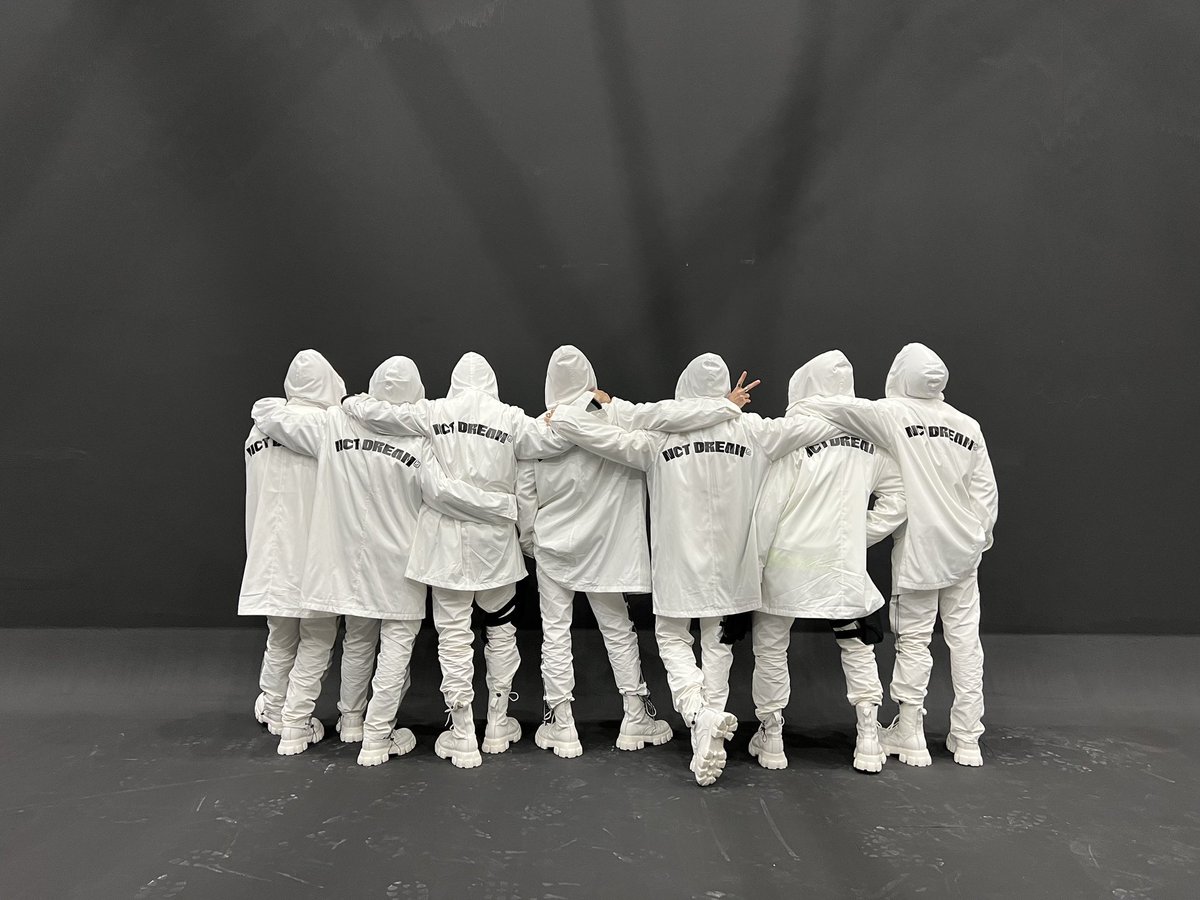 n년전 오늘의 런쥔 tweet media