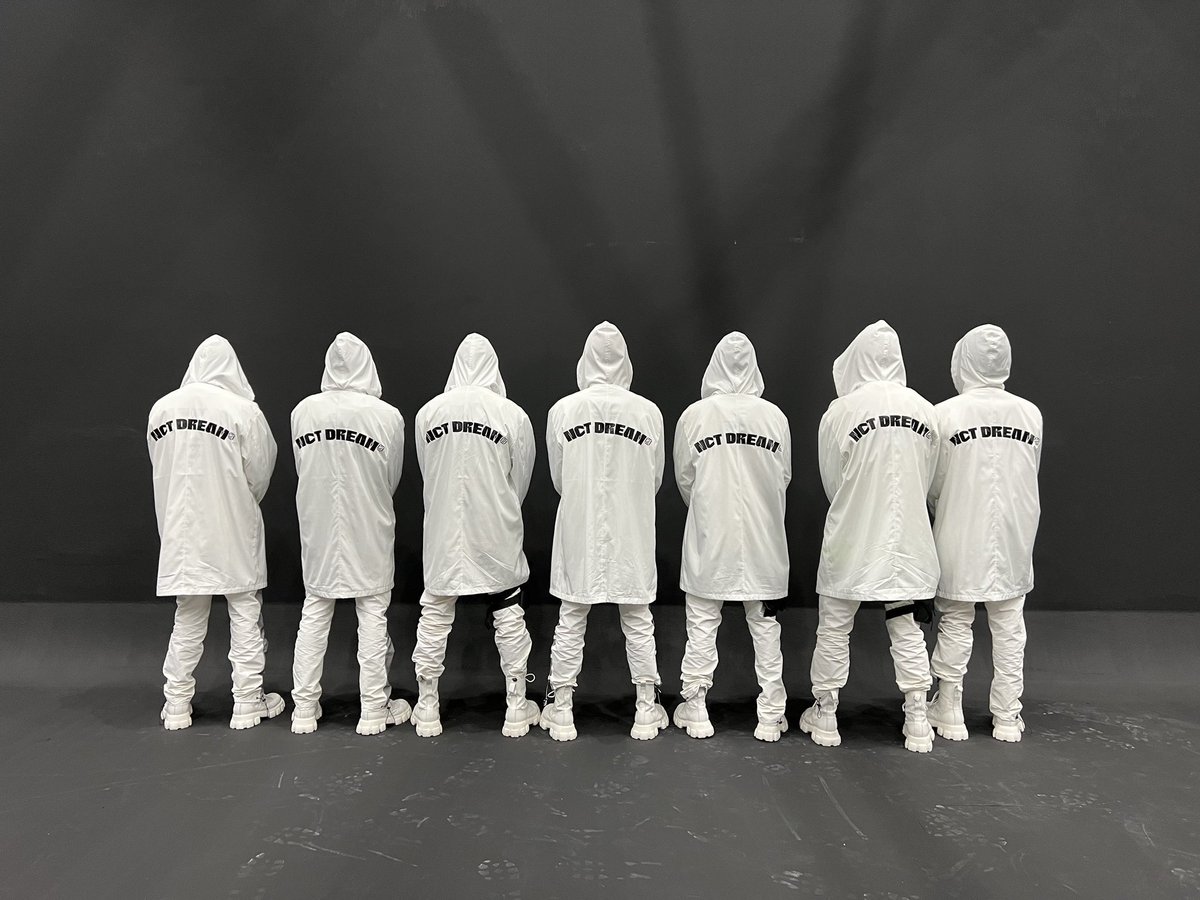 n년전 오늘의 런쥔 tweet media