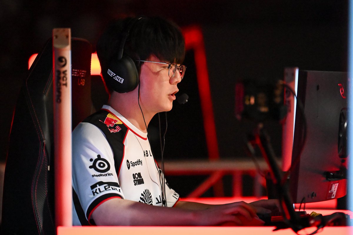 ilang798700's tweet image. #stage1 #Meteor #T1VALORANT 
T1 vs VL