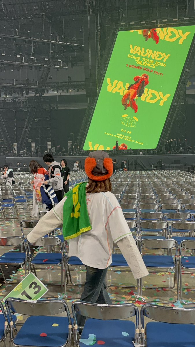 VAWS_17Run's tweet photo. Vaundy DOME TOUR 2026 “SILENCE”
2026.03.28
📍大和ハウスプレミストドーム

最初タオル買う予定なかったけど緑がばえすぎて、入場後に物列並んで買ってしまった https://t.co/OlOvPDV91J