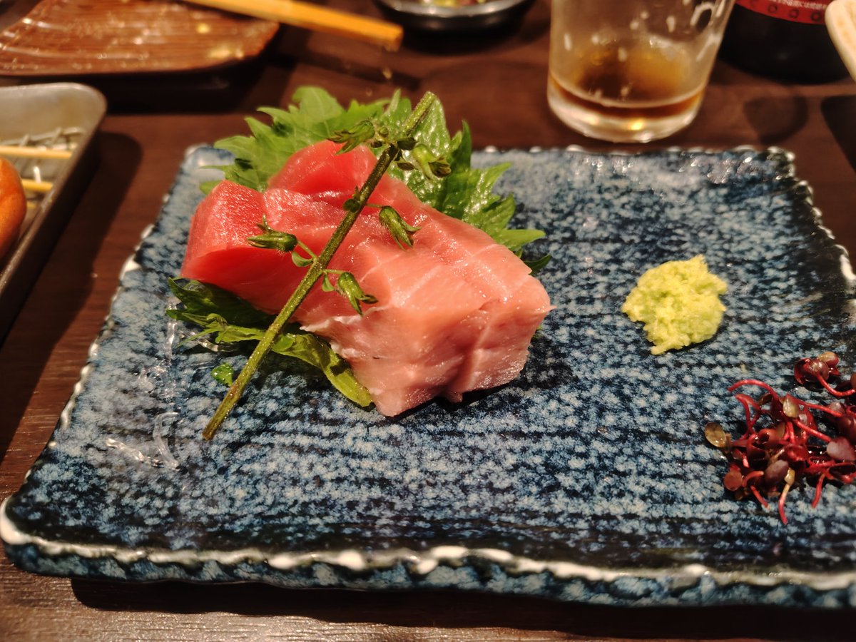 mitsmits12's tweet photo. おいしいお刺身を食べました。 https://t.co/NPW4CM8Exo