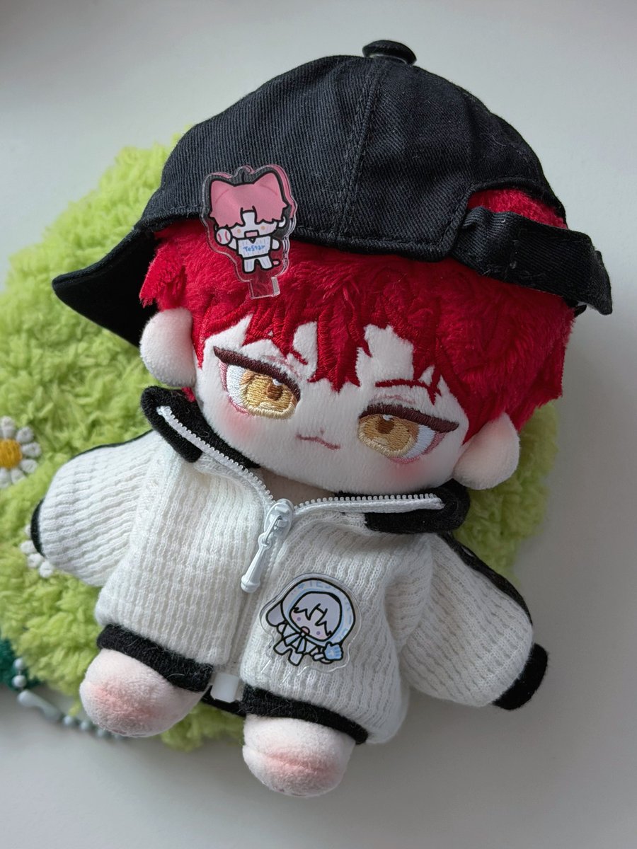 햇빰🐱ෆ🐰´- tweet media