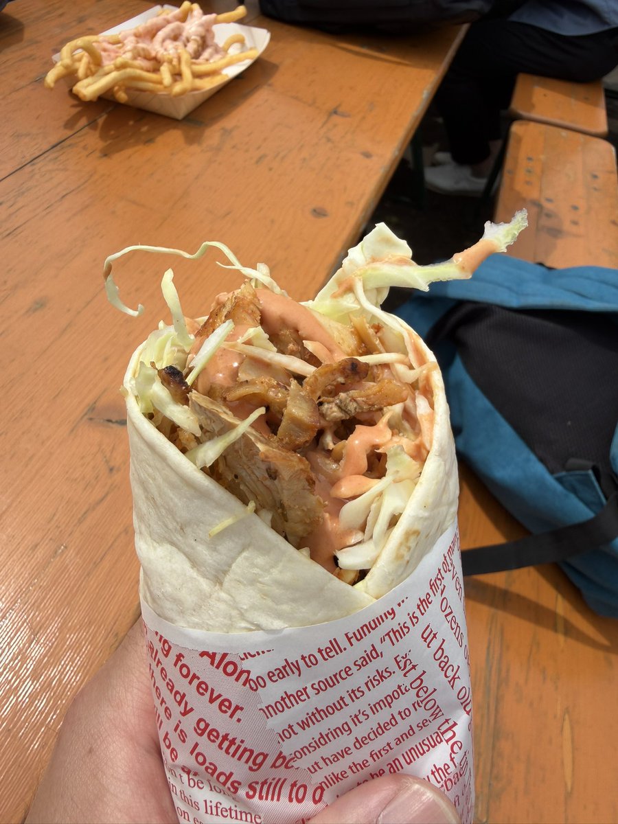 追突太郎 tweet media