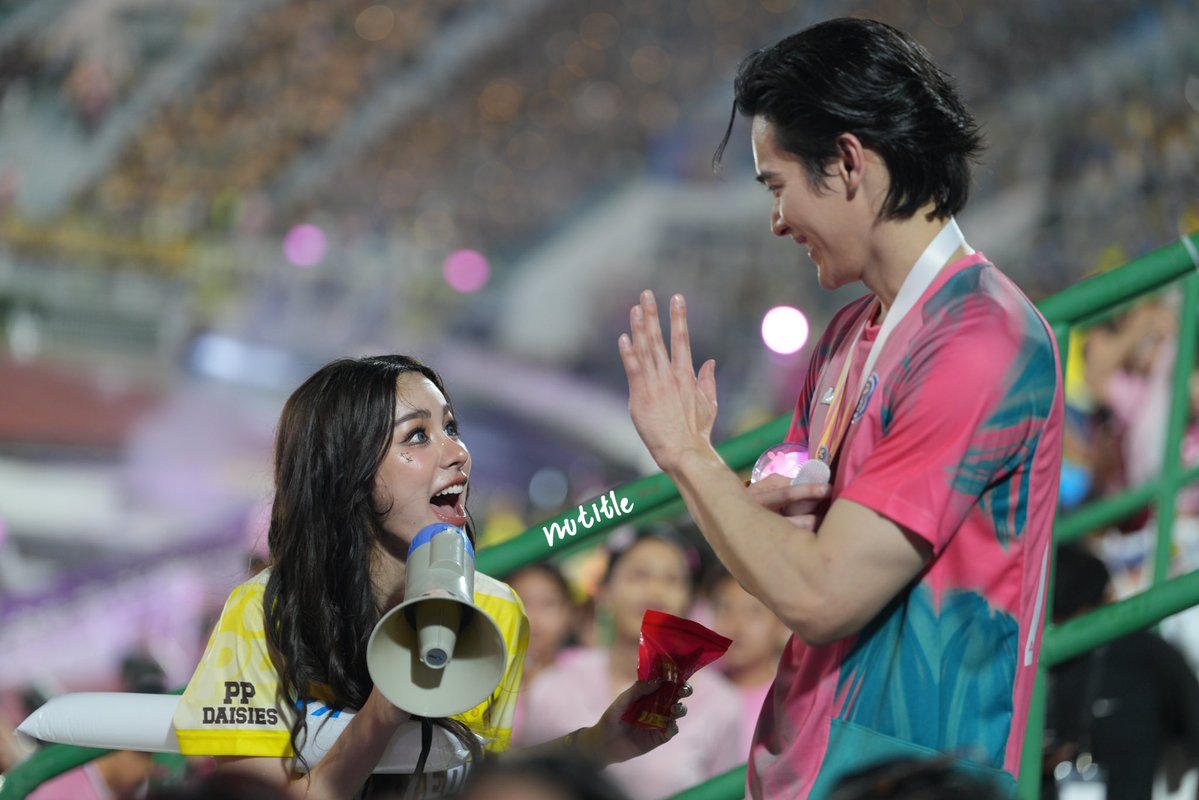 ٩(๑˃̶͈̀◡˂̶͈́๑)۶nutitle เติ้ล 타이틀 トル 영미 ❄️ tweet media