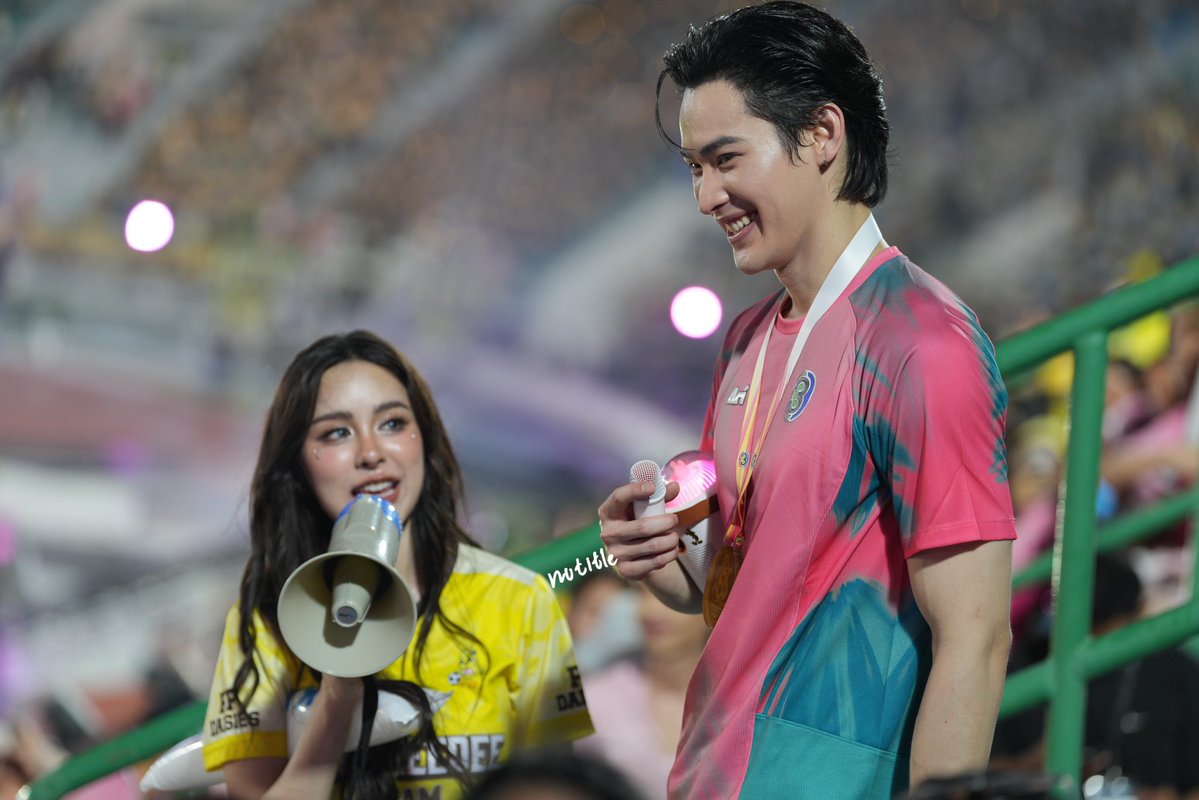 ٩(๑˃̶͈̀◡˂̶͈́๑)۶nutitle เติ้ล 타이틀 トル 영미 ❄️ tweet media