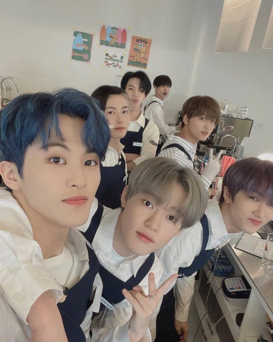 n년전 오늘의 런쥔 tweet media