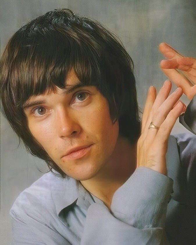 blursis5eva tweet media