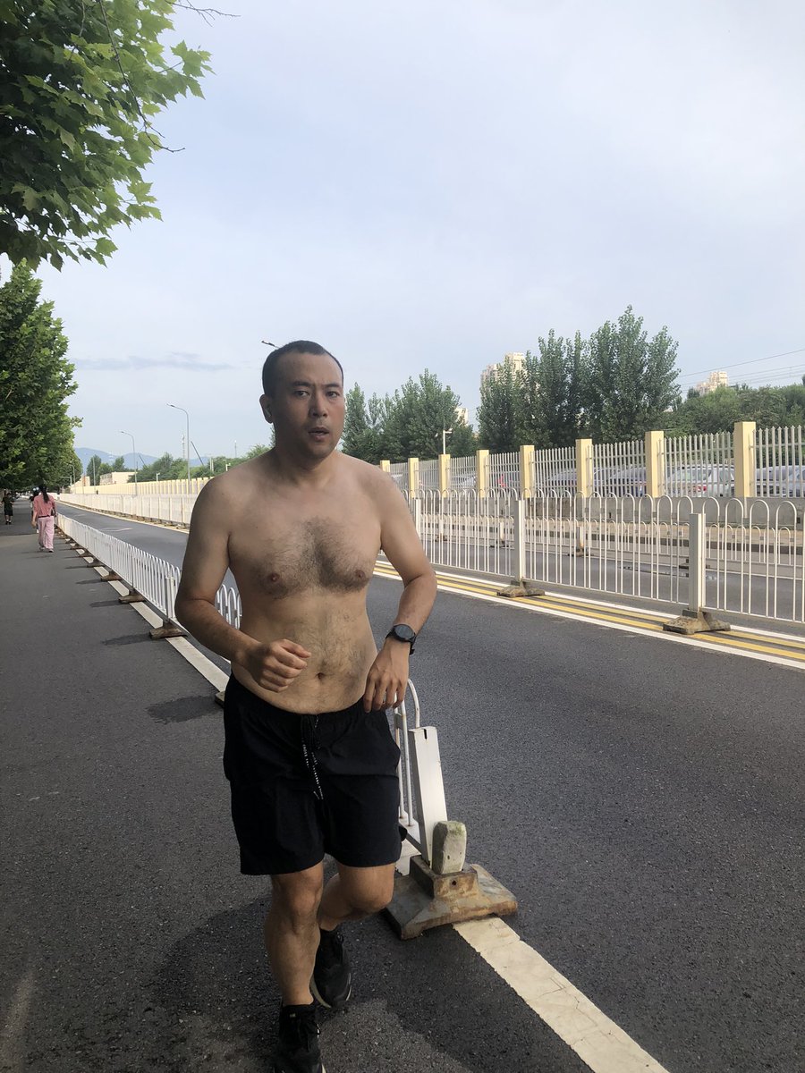 许乐’s街拍 tweet media