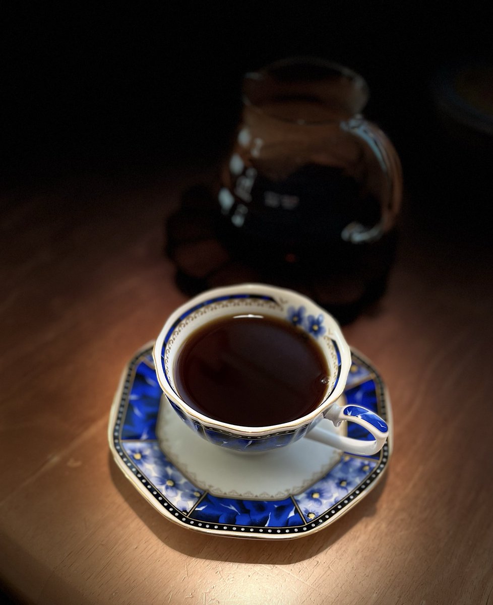 arikama2's tweet photo. ギター弾く（愛でる）、
コーヒー飲む（淹れる）、
バイク乗る（旅）、
fbi纏う（写る）
#4月になったのでフォロワーさんに自己紹介しようぜ　（簡潔に） https://t.co/mG1nHvGjVE