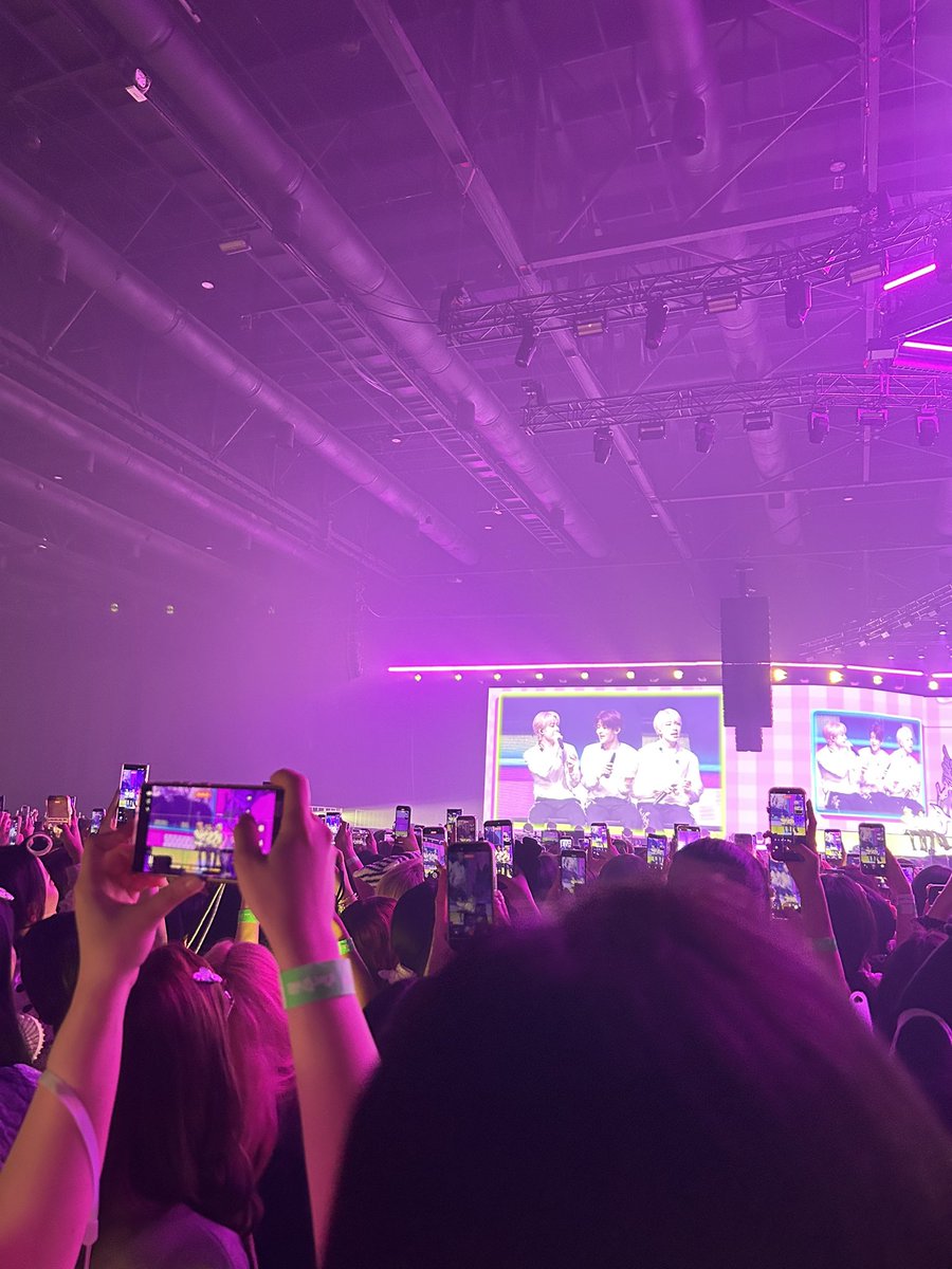 บแวบแว ꪔ̤̥ tweet media