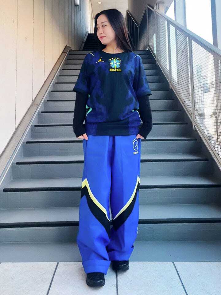 ユニフォームとパンツを合わせたコーデ🇧🇷 ＼ 