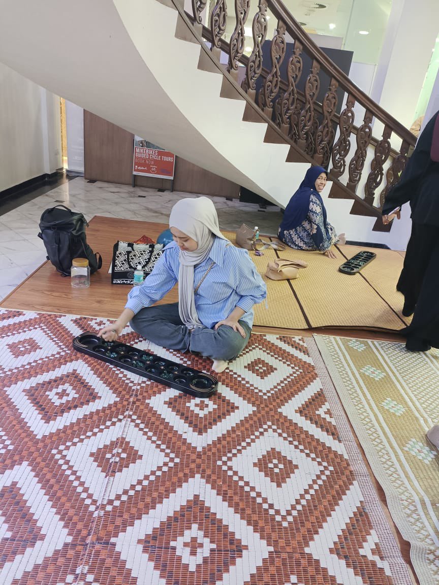 MaticMY's tweet image. 🗓️ 30 Mac - 5 April 2026 | 10 Pagi
📍 Lobi MaTiC Kuala Lumpur

#MaticMY #VisitMatic #PersatuanSukanTradisionalMalaysia #PermainanTradisional #SepakRaga #Ketengteng #DamMelayu #Gasing #Ketingting #Congkak #BatuSeremban #BatuSerembat #BatuSembang #Warisan
