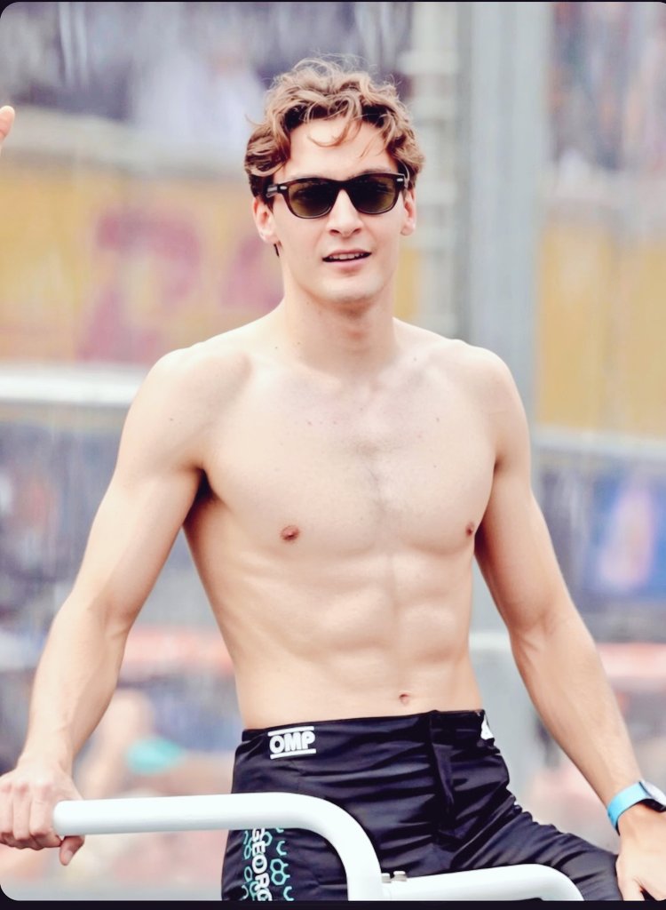 ` 𓆘 ˑ ִֶ 𓂃⊹ 𝐎𝐂𝐄𝐀𝐍 𝐄𝐘𝐄𝐒 tweet media