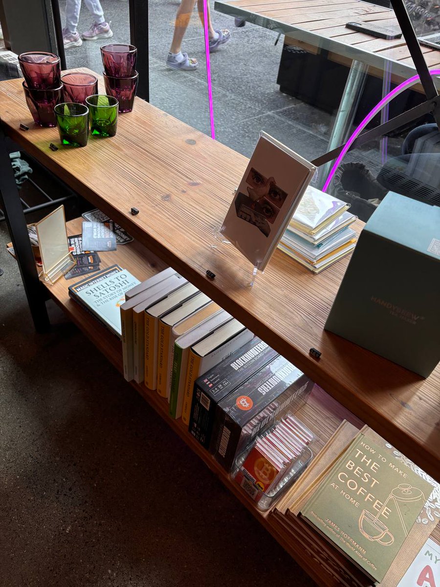 Lightning News tweet media