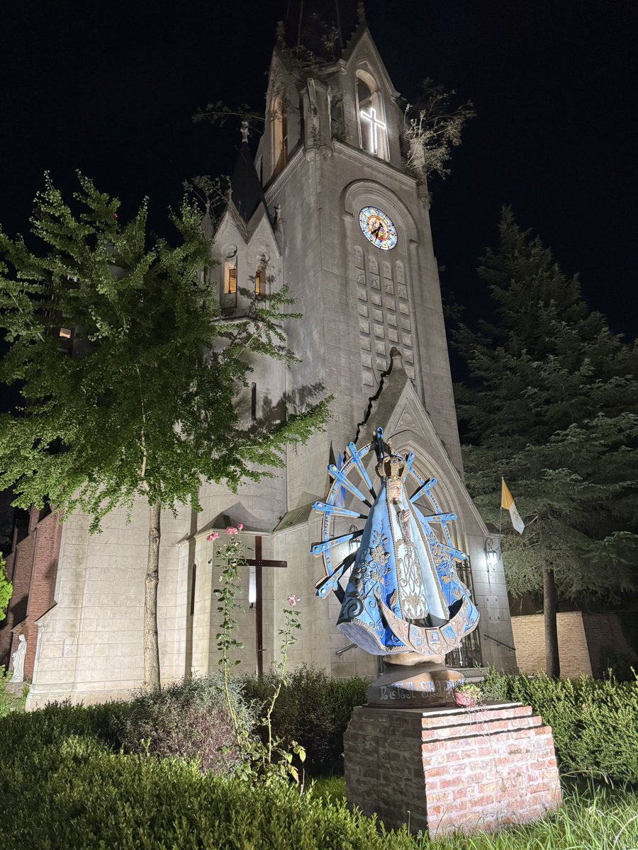 @LolaLola2Lo🌸✈️💙 tweet media