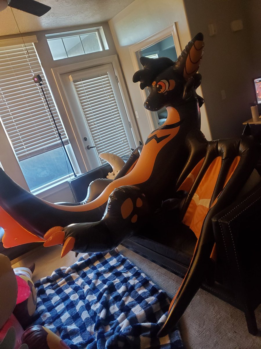 rubberist sharkerist tweet media