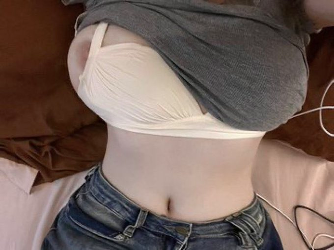 えりか tweet media