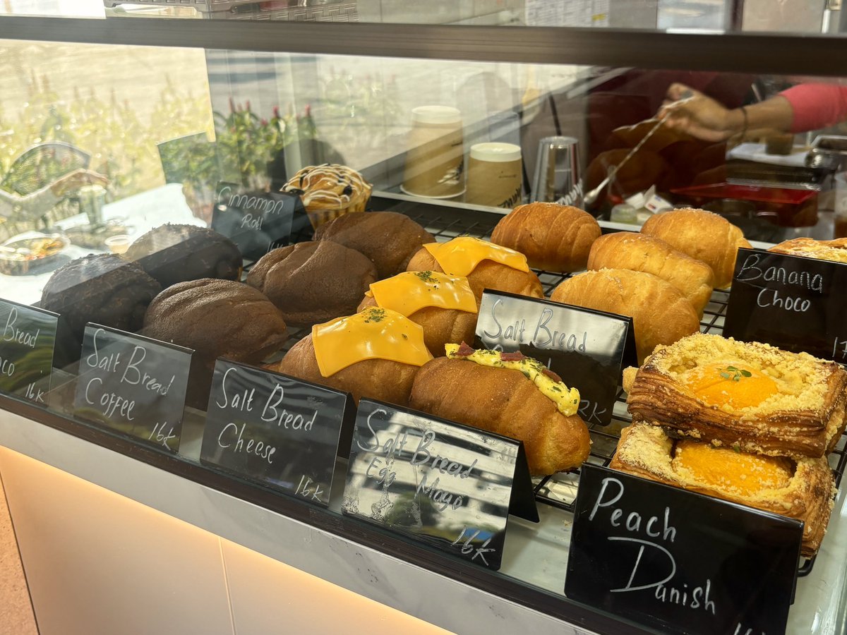 sekar 🌻 tweet media