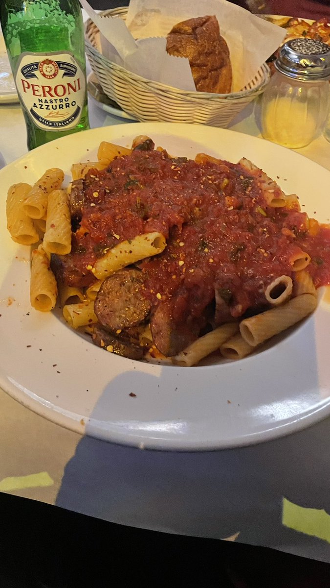 WestLoopTom tweet media