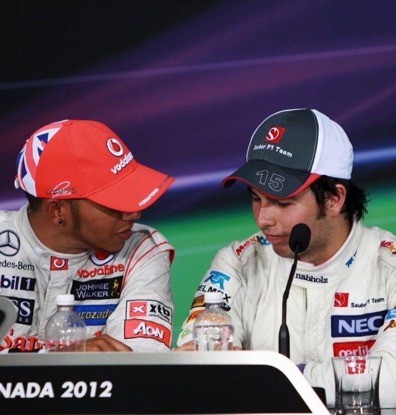 checoflanᶻ tweet media