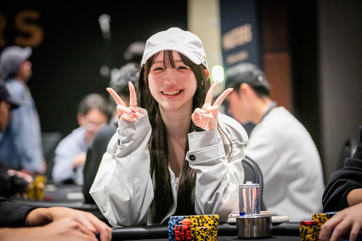 Masters poker 🃏♥️

6時間打ってインマネあと1人で飛んだけど、楽しかったからよし！！( •̀ᴗ•́ )و泣

ポーカーもっと上手くなりたいなぁ